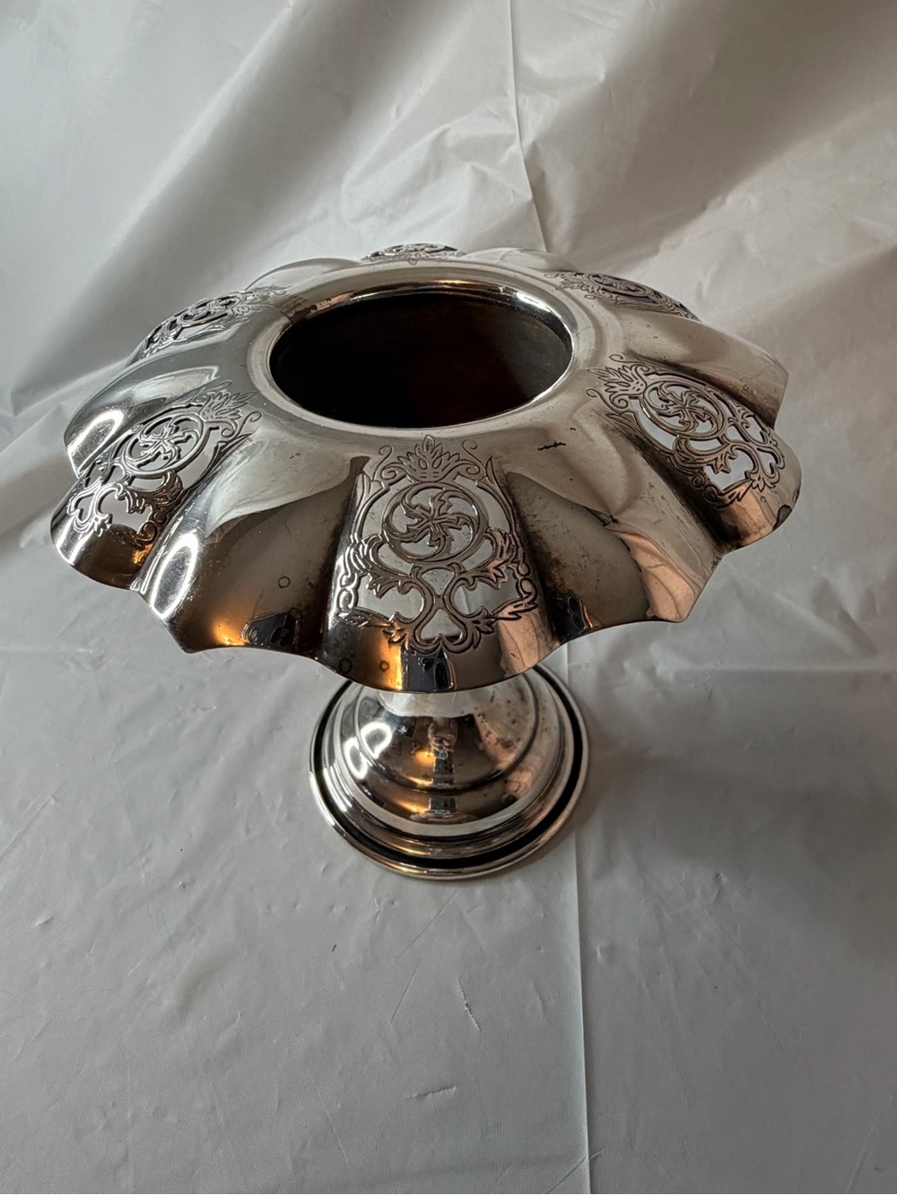 Vintage Silver-Plated Pedestal Vase with Scalloped Rim